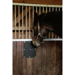 Kerbl Borstelmat Voor Paard, Kalf, Geit Zwart (L40xB30cm) -Excellent || Trixie Winkel kerbl borstelmat voor paard kalf geit zwart l40xb3 2